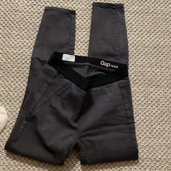Gap pants. 2 pairs - Picture 2 of 6